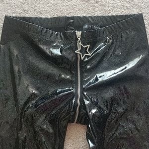 Zip through PVC leggings